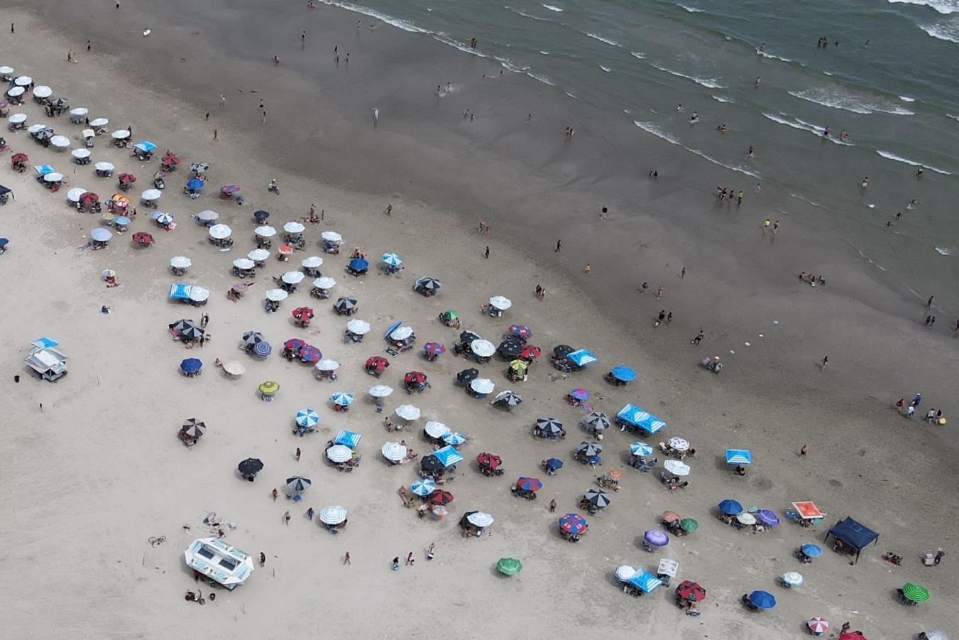 Ação visa coibir práticas irregulares na orla da Cidade