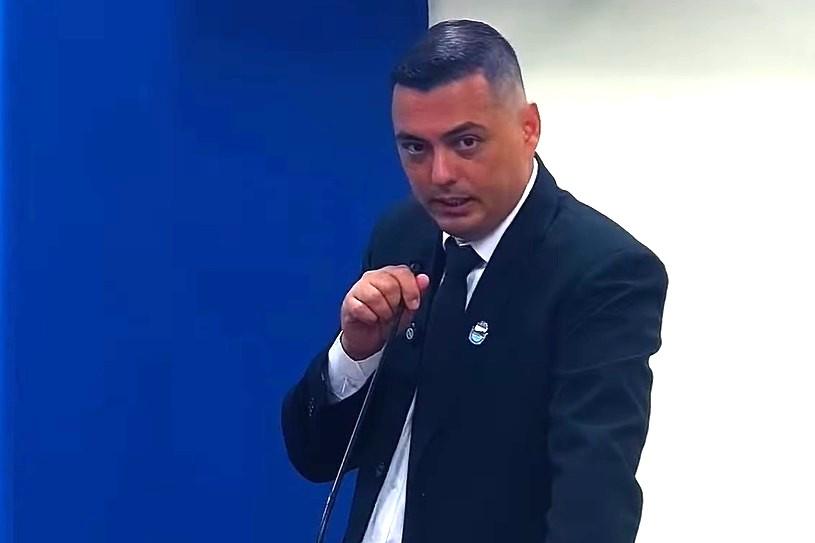 Vereador Júlio Cesar dos Santos, o Julinho, disse que só quis demonstrar choque com a realidade de Peruíbe