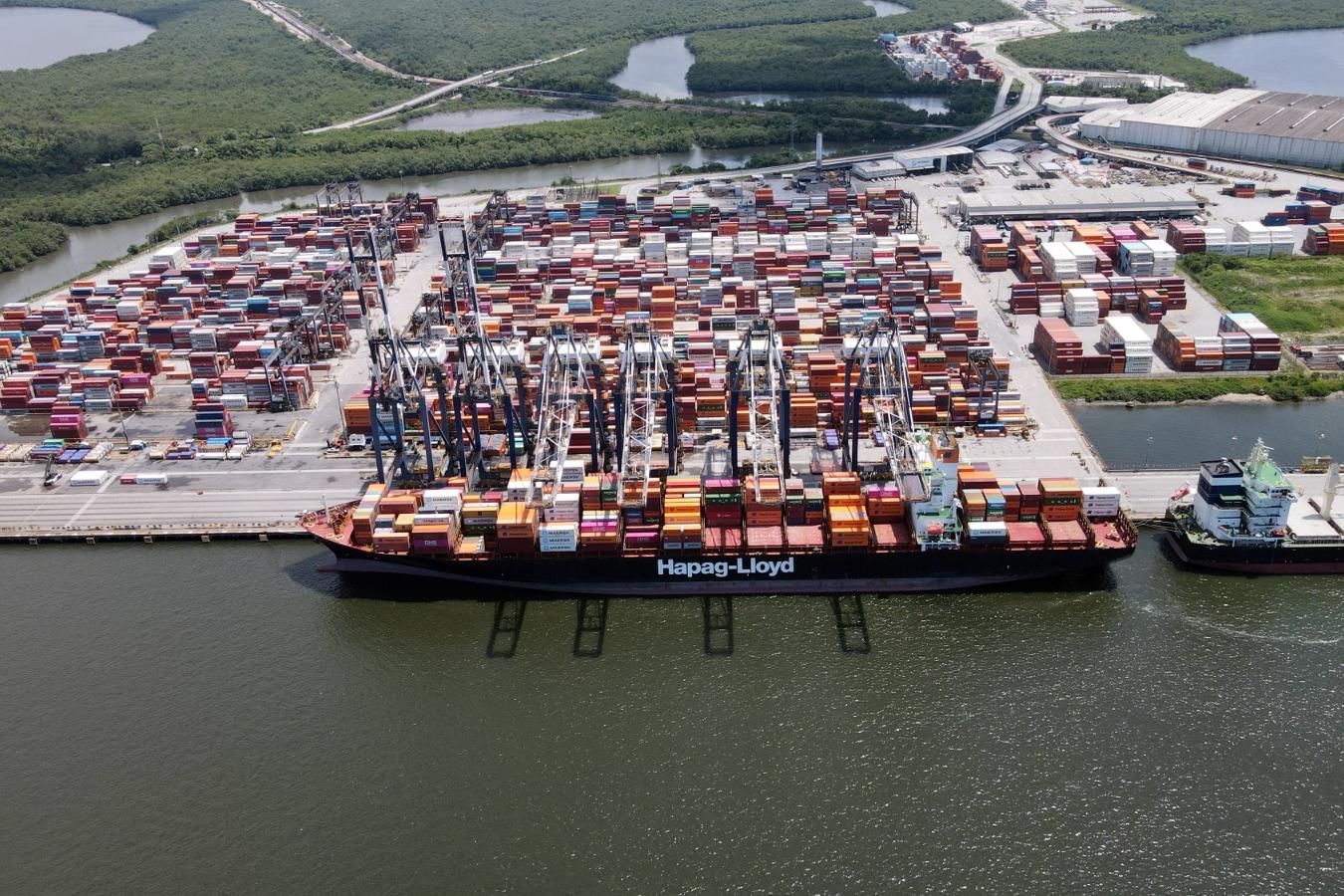 Hapag-Lloyd deve se consolidar como a quinta maior empresa de transporte de contêineres do mundo