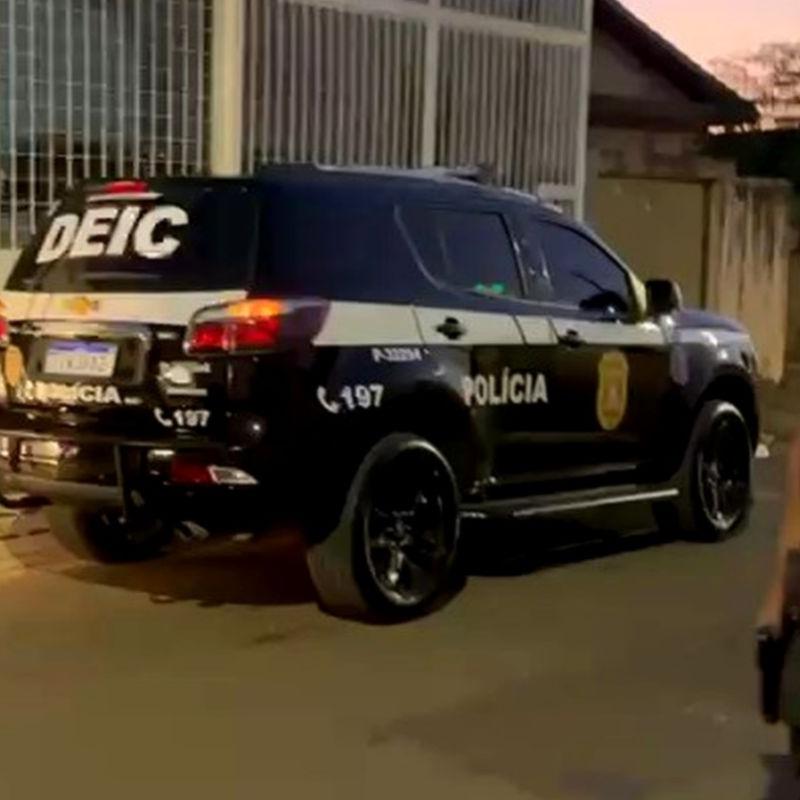 Quase 30 policiais civis cumprem os mandados de prisão e de busca e apreensão no interior de São Paulo