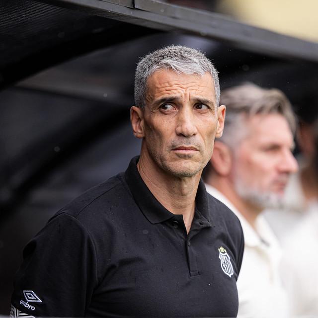 Em 15 jogos nesta temporada, o Santos só venceu quatro sob o comando de Juan Pablo Vojvoda