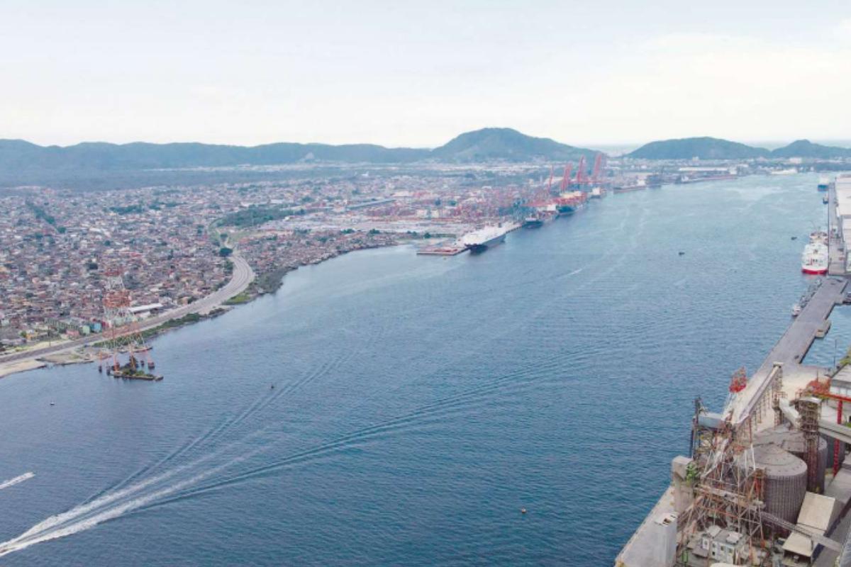 O túnel imerso Santos-Guarujá terá 870 metros de estrutura submersa no canal do Porto de Santos; início da operação está previsto para 2031