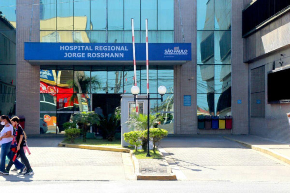 Entre os cargos disponíveis estão funções administrativas, técnicas e da área da saúde