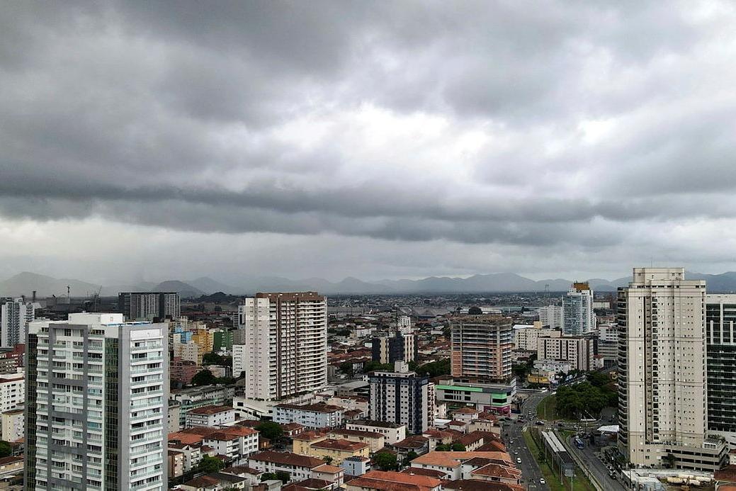 Expectativa é de sol entre nuvens, com chuva nesta sexta (20) e possivelmente no sábado (21)