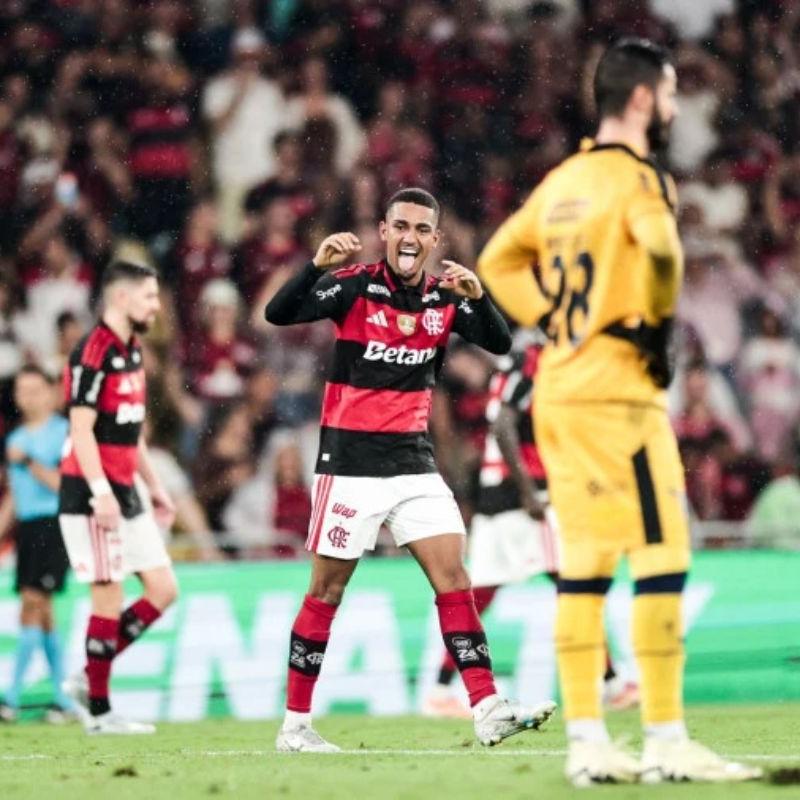 Flamengo derrota Remo por 3 a 0 e entra no G4 do Brasileiro