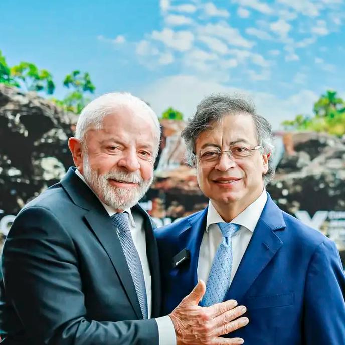 Lula e Petro reiteraram a importância de fortalecer as instâncias multilaterais regionais