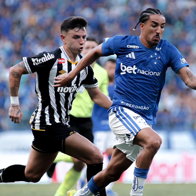 O jogo marcou a estreia do técnico Cuca