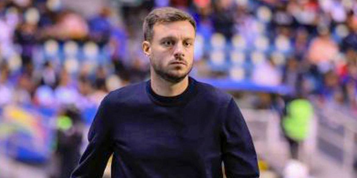 Mesmo após vencer o Bragantino por 2 a 1, o técnico Martín Anselmi foi dispensado