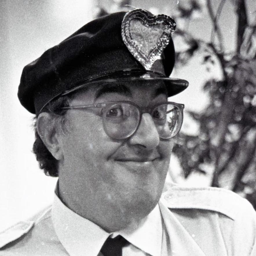 Roberto Marquis tinha 83 anos e fez sucesso em A Praça é Nossa