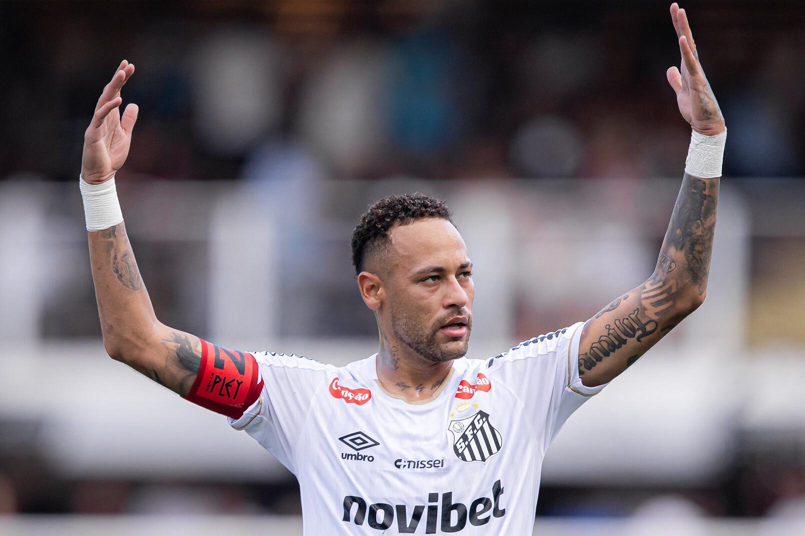 Depois de ser poupado contra o Cruzeiro, Neymar deve voltar contra o Remo, no dia 2