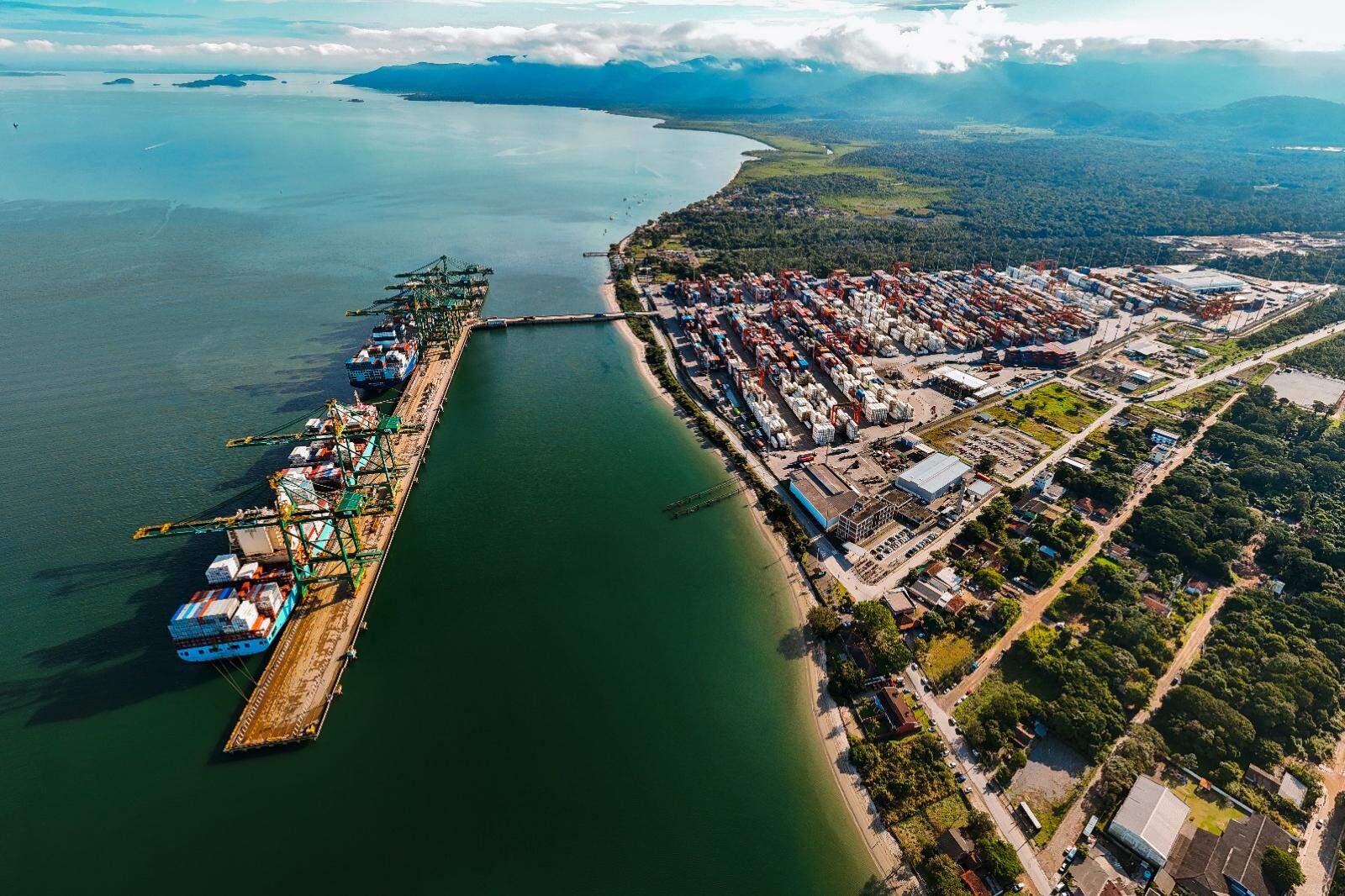 Terminal de Santa Catarina investe em tecnologia e pessoas para entregar previsibilidade e eficiência