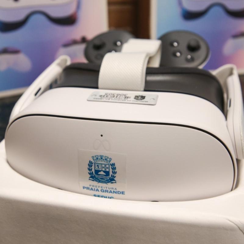 Aparelho dá acesso a ambientes digitais visíveis em três dimensões