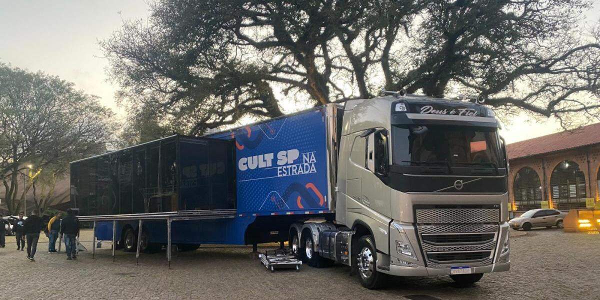 A carreta tem nove atrações e ficará até terça-feira em Santos