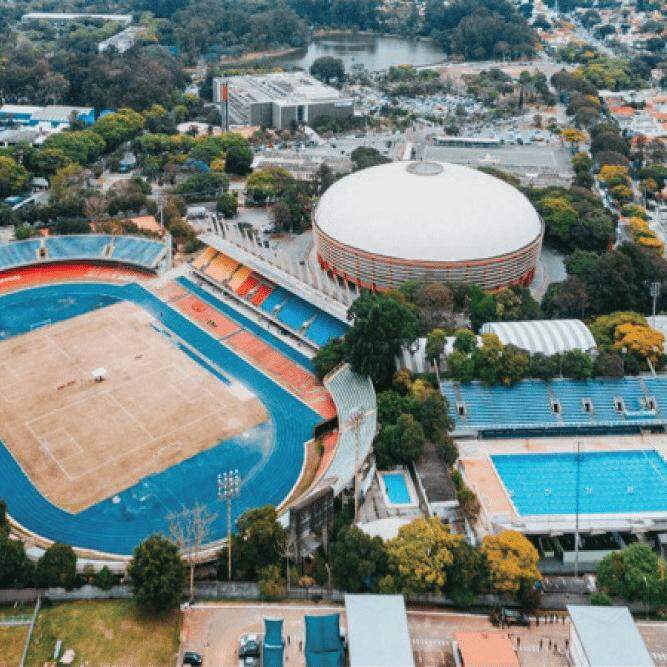 O Complexo do Ibirapuera conta, dentro de sua estrutura, com o Estádio Olímpico Ícaro do Castro Melo