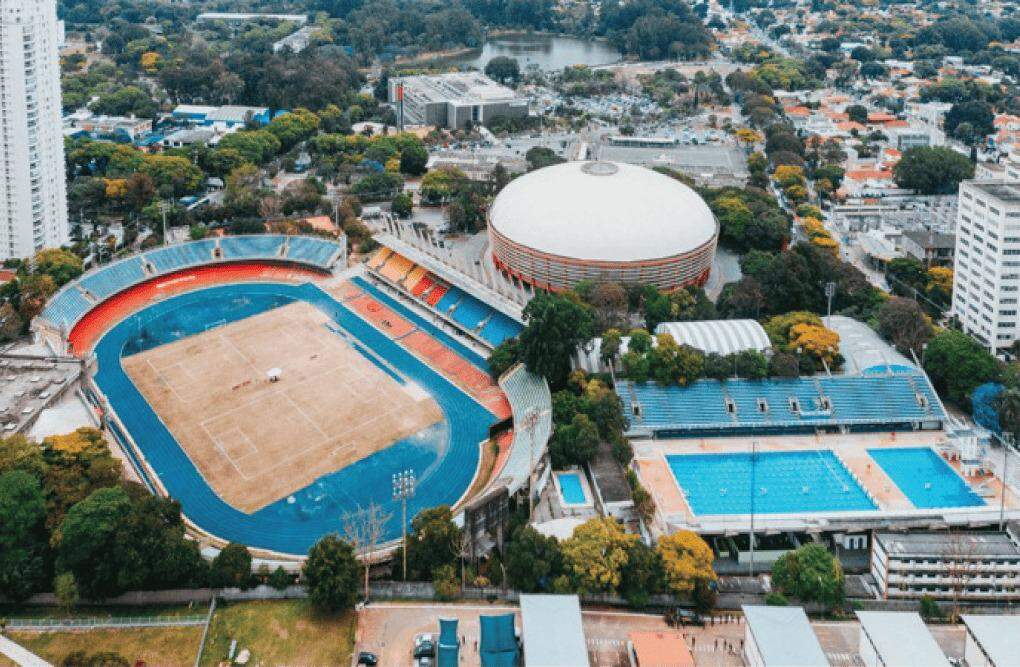 O Complexo do Ibirapuera conta, dentro de sua estrutura, com o Estádio Olímpico Ícaro do Castro Melo