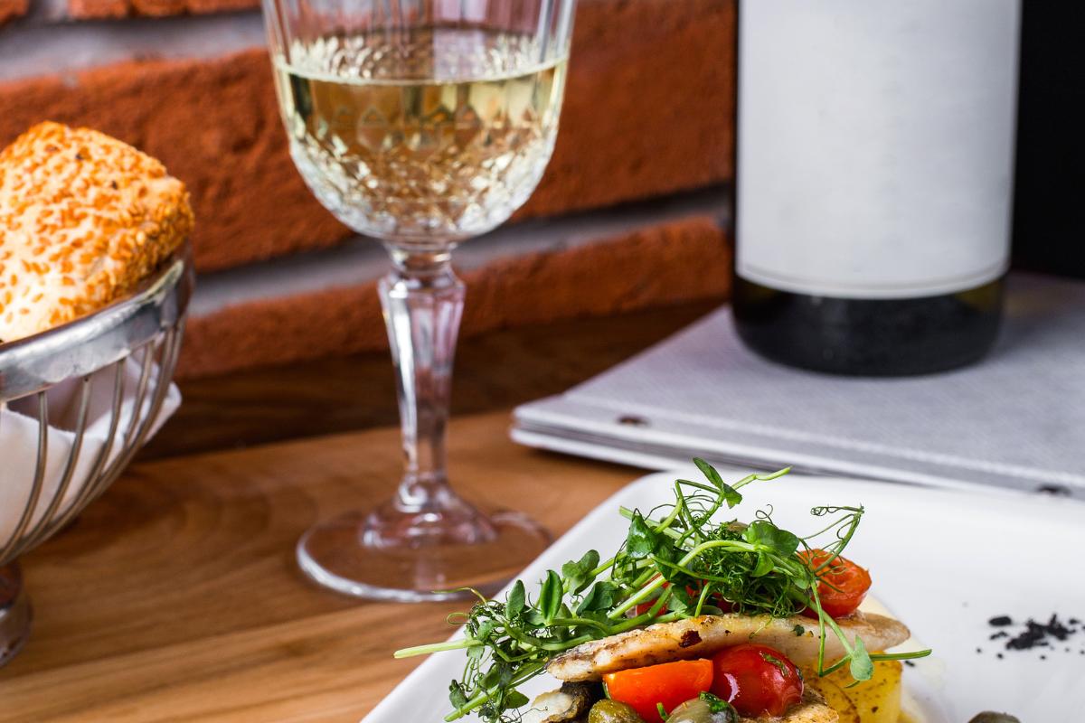 Vinhos e bacalhau mantêm tradição nas mesas de Páscoa