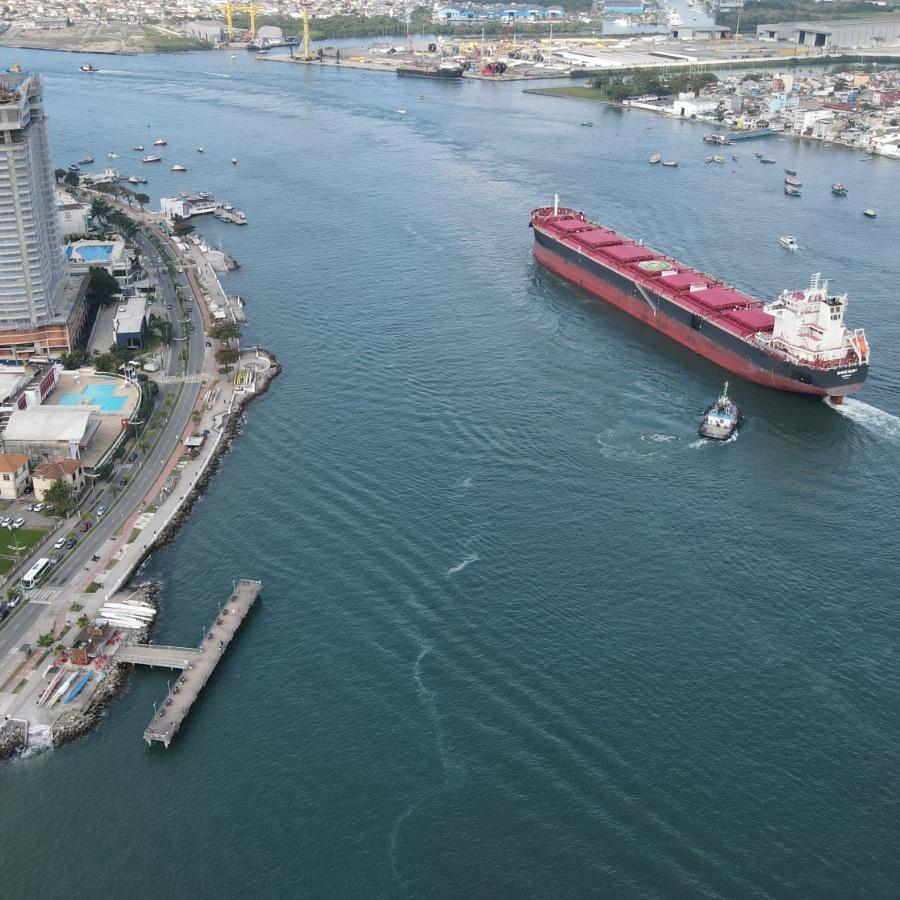 A concessão do canal de acesso do Porto de Santos poderá envolver até R$ 23,453 bilhões ao longo de um contrato inicial de 25 anos