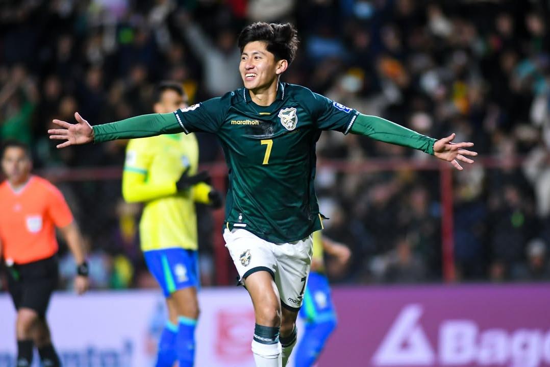 Destaque da seleção da Bolívia, Miguelito tem contrato com o Santos até abril de 2027