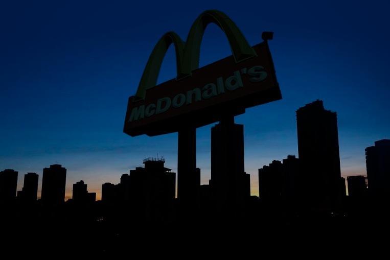 Adesão da rede McDonald's à ação global Hora do Planeta ocorre pelo 18º ano consecutivo