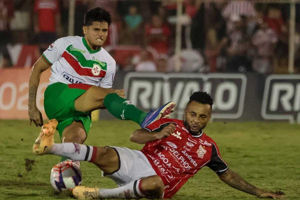 A Portuguesa, de Johan Marcellus, vai ter que reverter a vantagem do Paulista no Ulrico Mursa