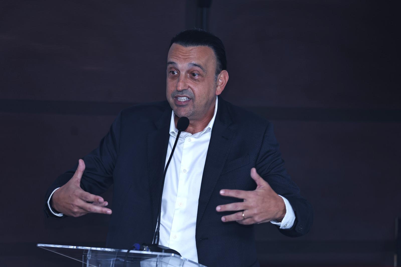 Ramuth divulgou um vídeo nas redes sociais falando sobre a saída do PSD e declarando “respeito” às lideranças do partido, sem citar Kassab