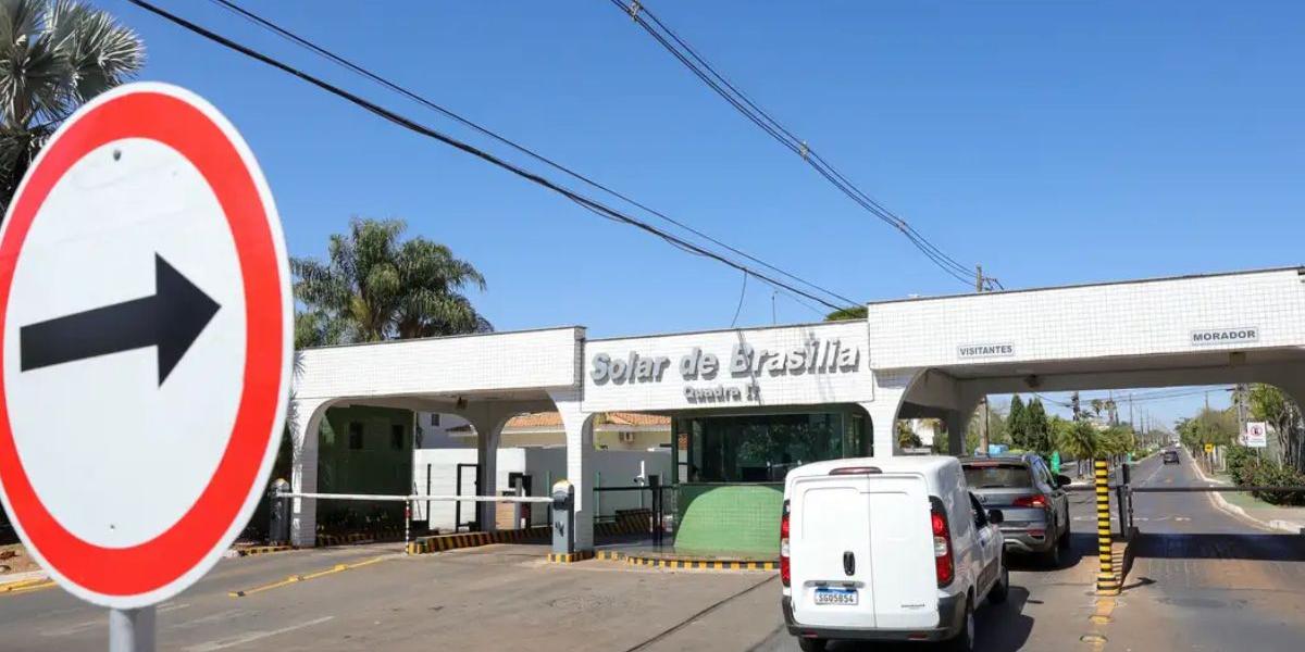 Moraes proíbe drones perto da casa onde Bolsonaro cumpre prisão