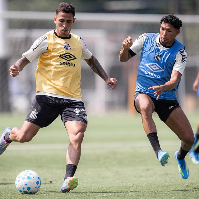 O Peixe, de Cristian Oliva e Rony, treinou neste final de semana para a retomada do Brasileirão