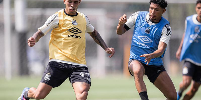 O Peixe, de Cristian Oliva e Rony, treinou neste final de semana para a retomada do Brasileirão