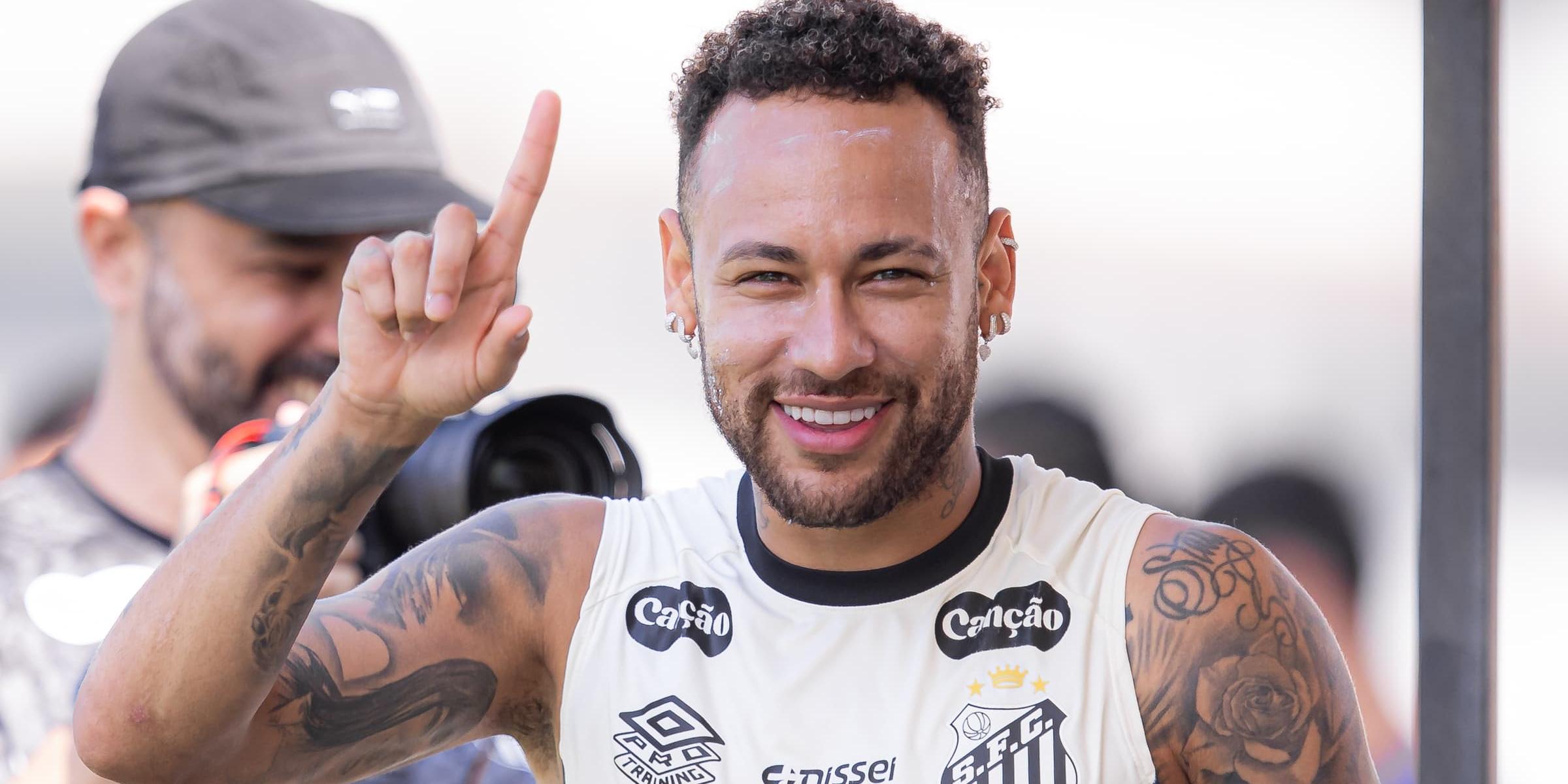 Neymar fez cinco partidas e marcou três gols nesta temporada