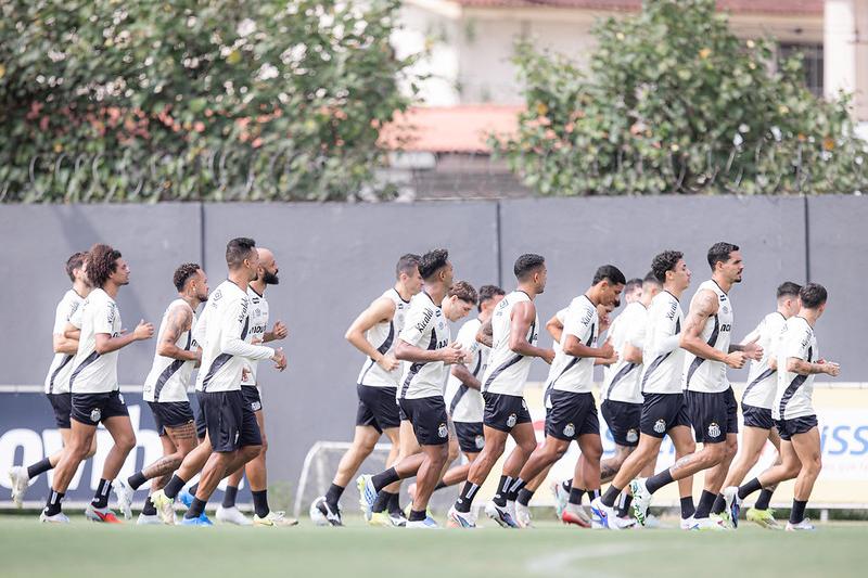 Elenco santista vai encarar maratona de nove jogos em 26 dias em abril
