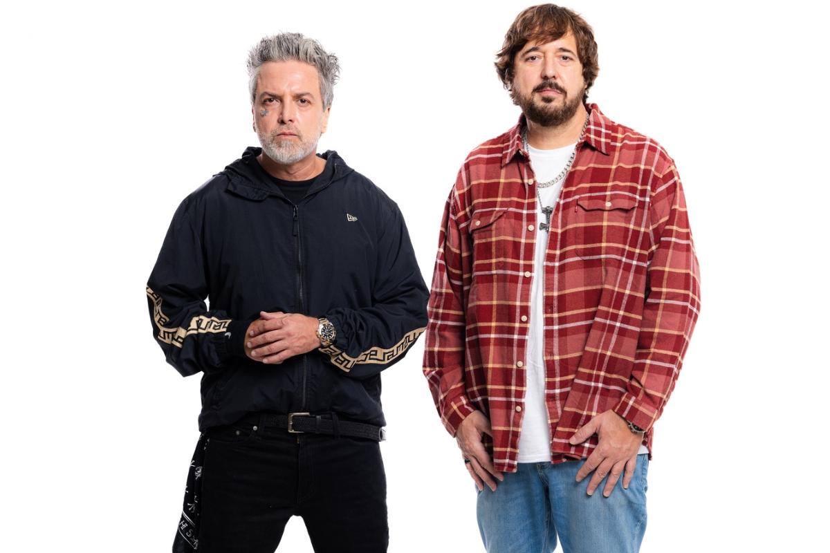 Thiago Castanho e Marcão Britto, integrantes fundadores do Charlie Brown Jr.