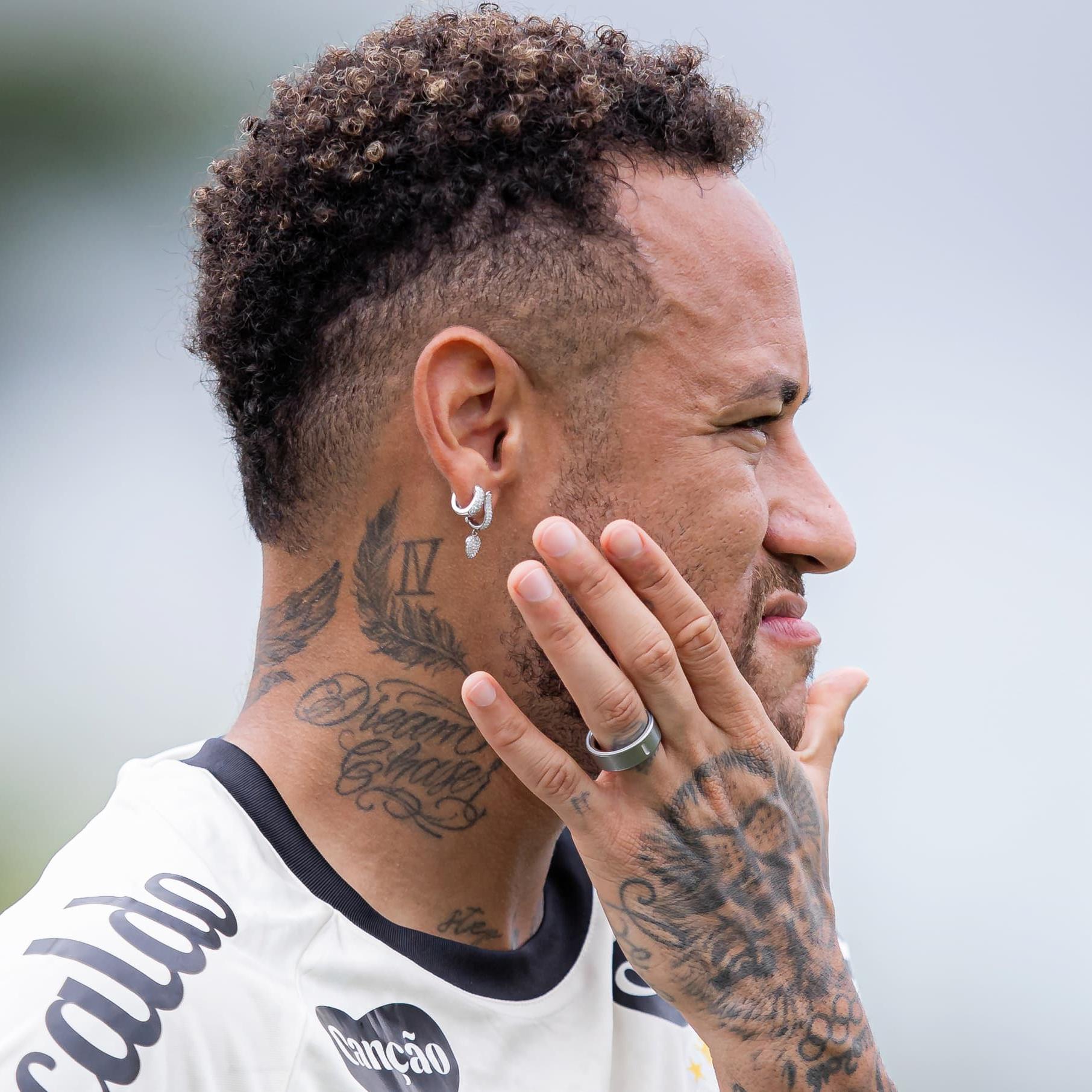 O nome de Neymar está sempre em pauta quando o assunto é seleção brasileira