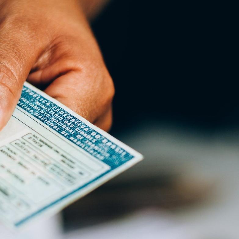 Projeto quer multa de até R$ 29 mil e suspensão da CNH por 10 anos para motoristas alcoolizados