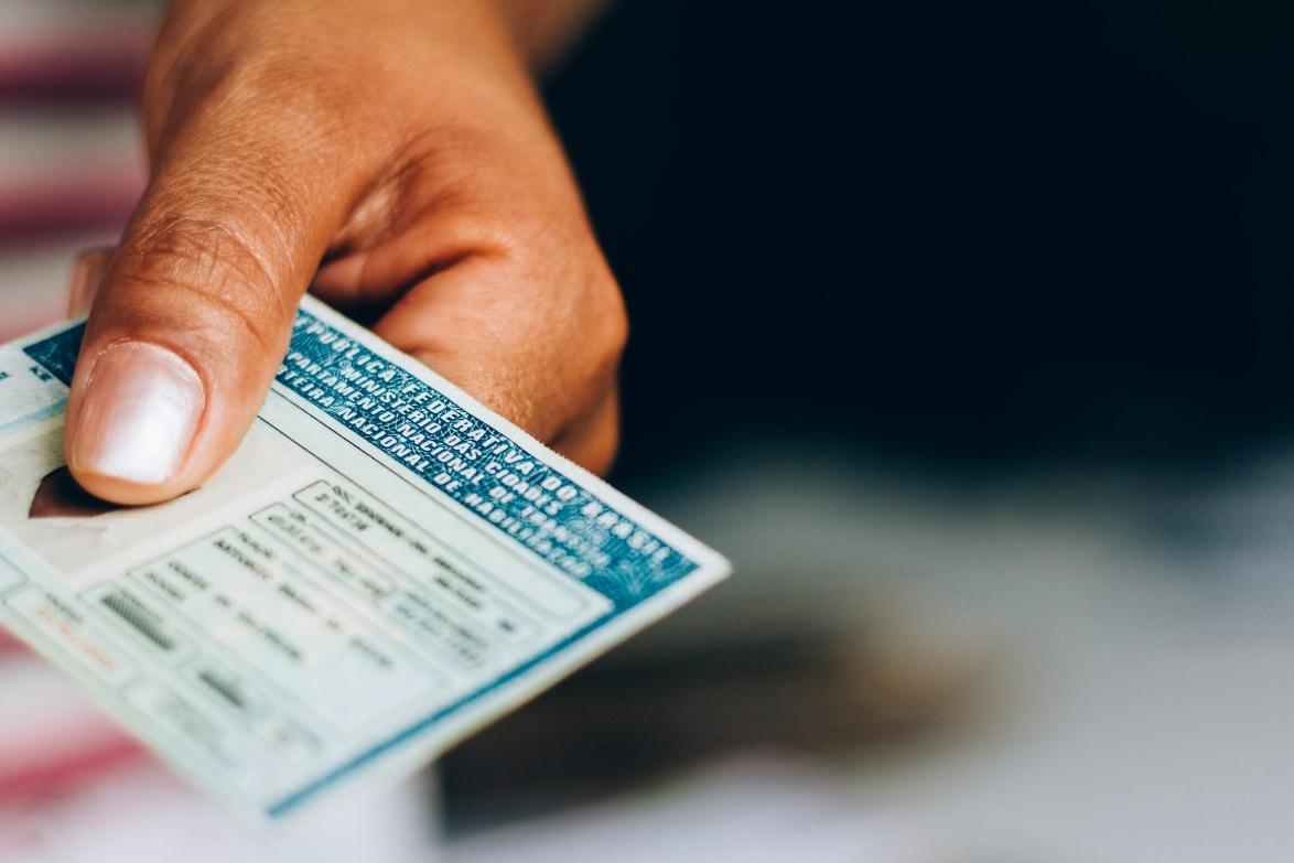 Projeto quer multa de até R$ 29 mil e suspensão da CNH por 10 anos para motoristas alcoolizados