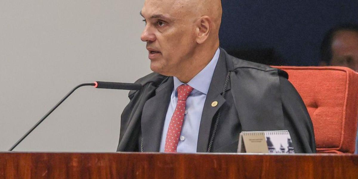 Alexandre de Moraes nega ter viajado em aviões de Vorcaro