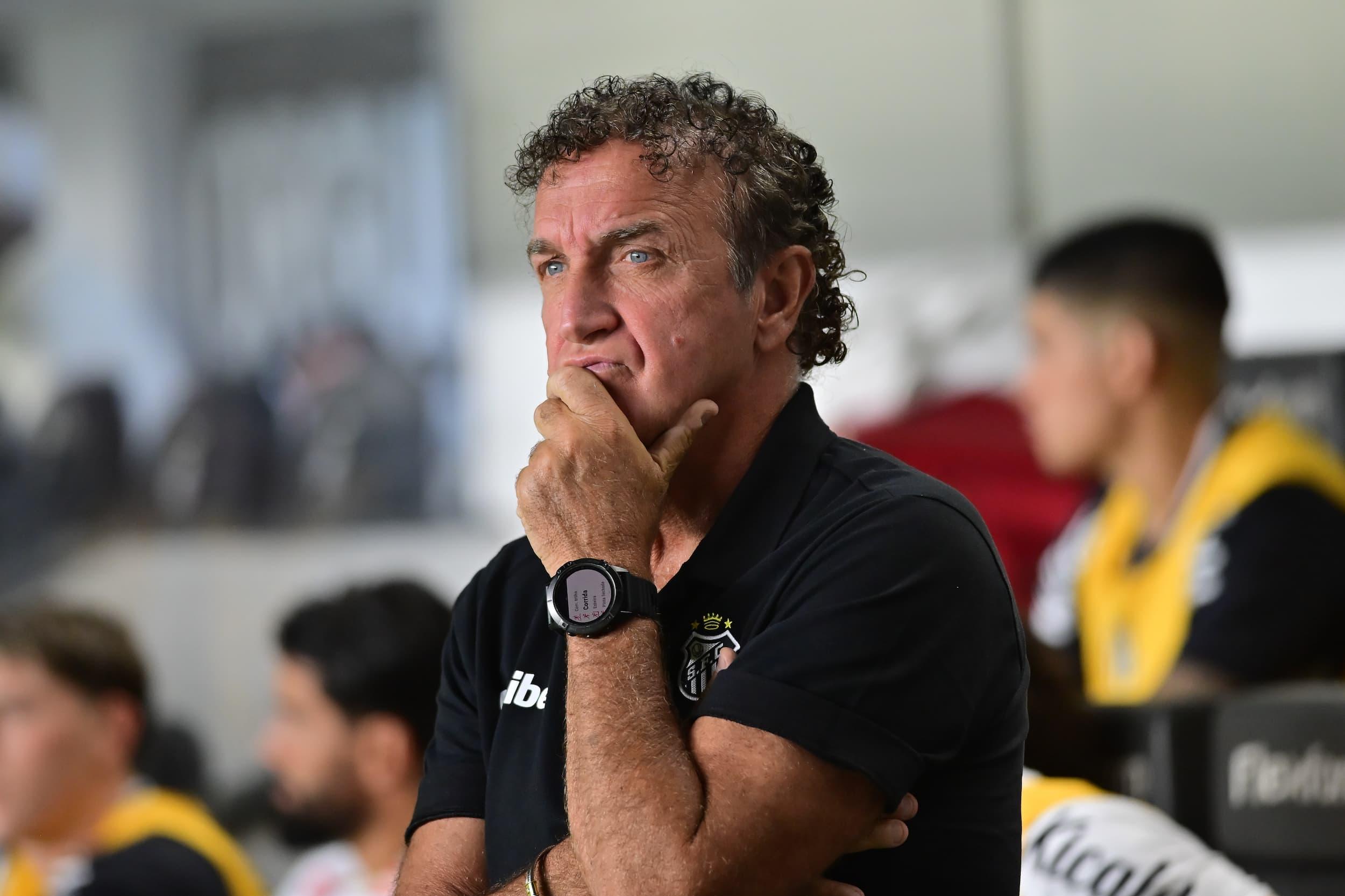 Cuca elogiou o poder de decisão de Neymar: "Dois lampejos deixou dois companheiros na cara do gol"