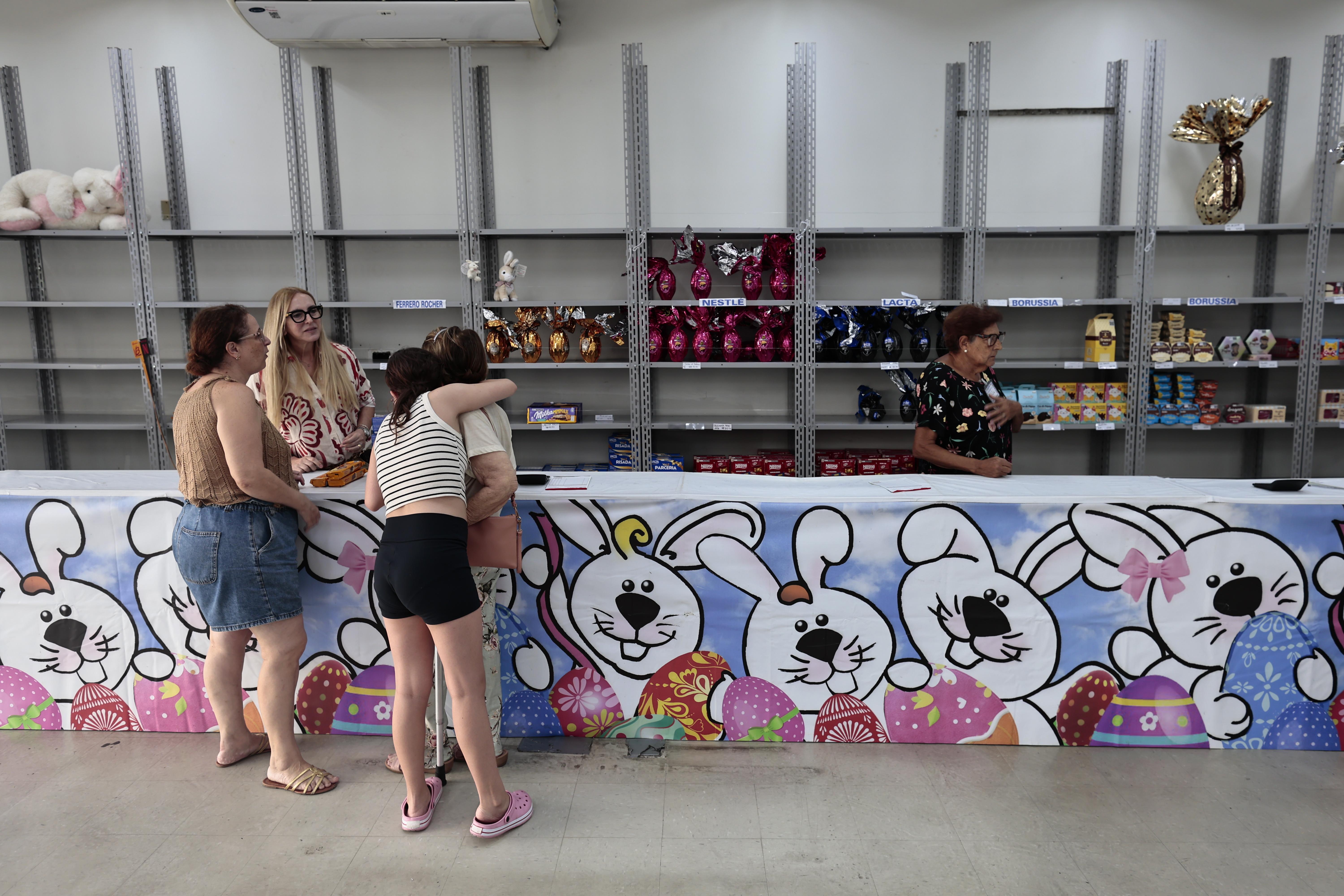 Há estabelecimentos onde estoque de chocolates está perto do fim