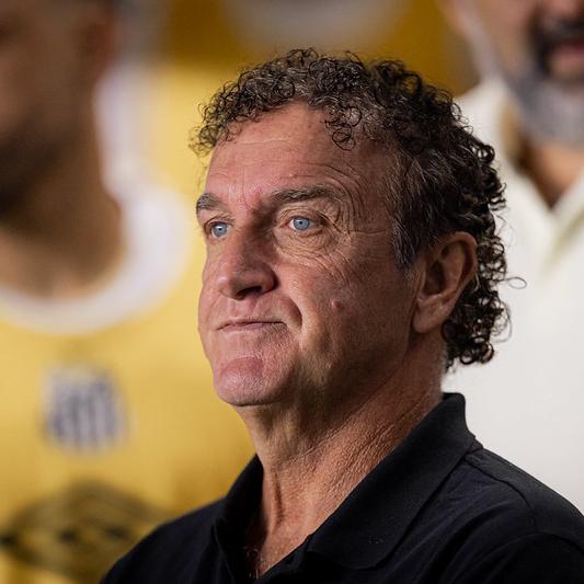 Cuca: "Não é em 10 dias que vou colocar o meu trabalho. Requer tempo"