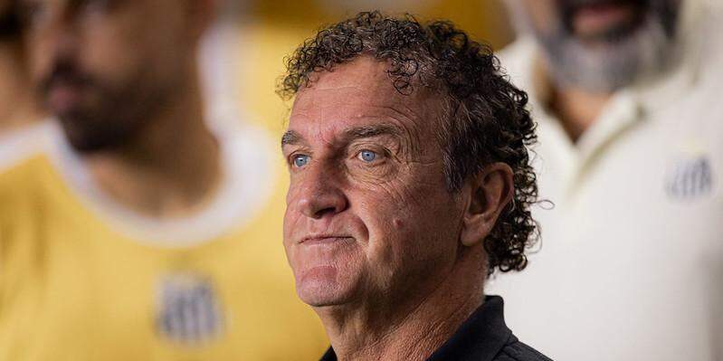 "A vitória alivia a todos. Fico feliz em ver a equipe vencer, criar jogadas, ter saída de jogo", afirmou Cuca, após vitória do Peixe em casa