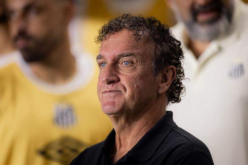 "A vitória alivia a todos. Fico feliz em ver a equipe vencer, criar jogadas, ter saída de jogo", afirmou Cuca, após vitória do Peixe em casa