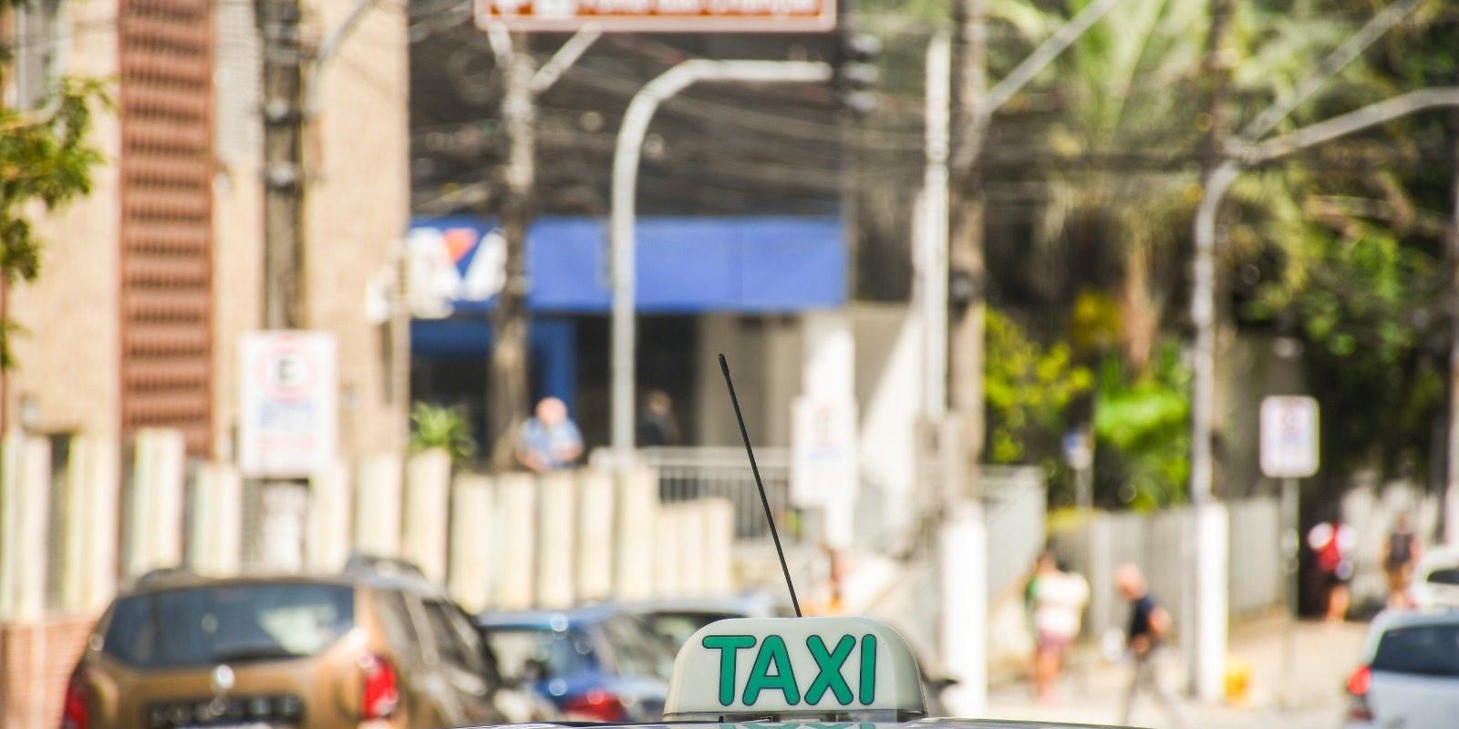 Nova lei municipal regulamenta todos os pontos de táxi do Município como “pontos livres”