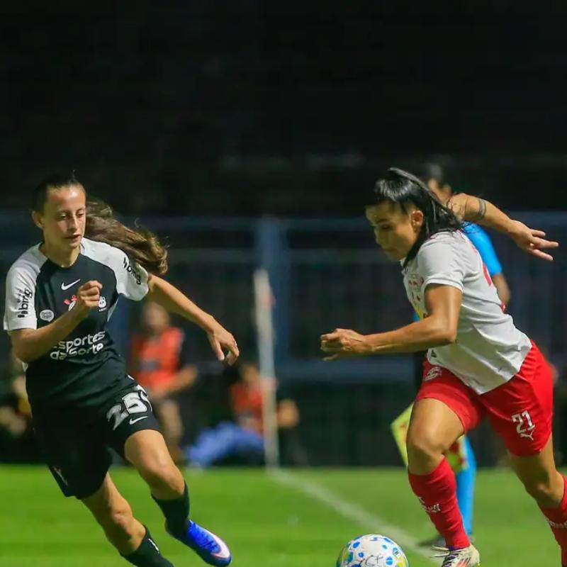 Brabas golearam o Bragantino por 5x1