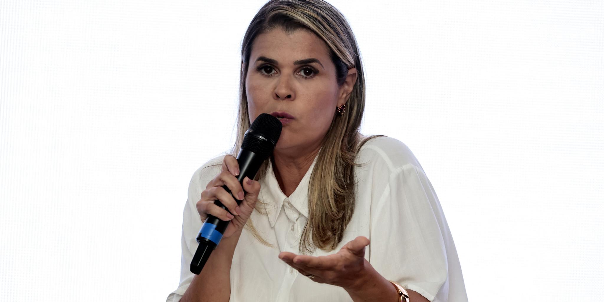 Nina Barbosa destaca a Casa da Mulher, na Vila Mathias, como centro de referência em apoio às mulheres