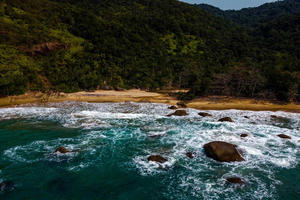 Apesar de "mal-assombrada" carrega uma vasta beleza