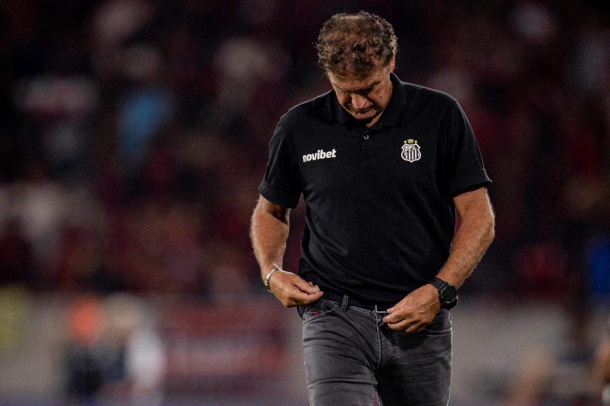 Cuca: "Se tivéssemos um pouco mais de experiência, não teríamos perdido"