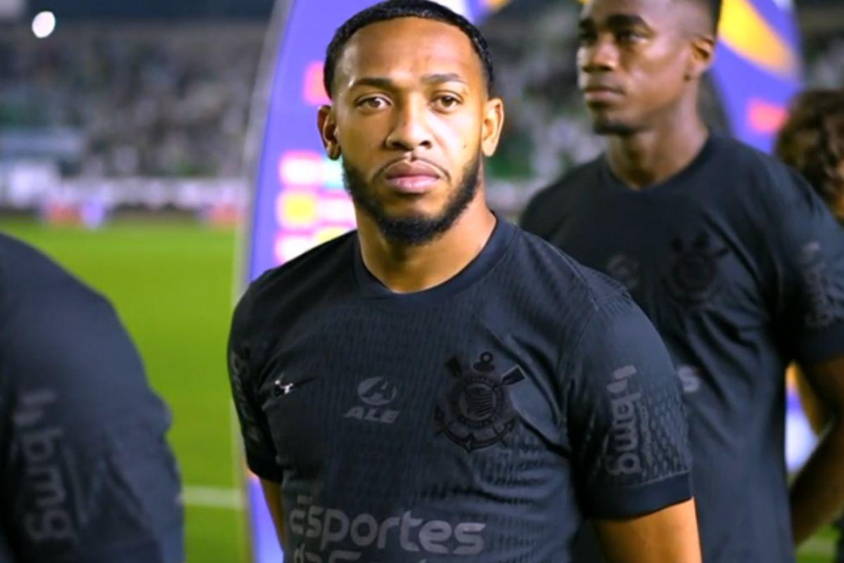 Martínez ataca Dorival após Corinthians demitir o treinador: 'Saí do time por tua causa'