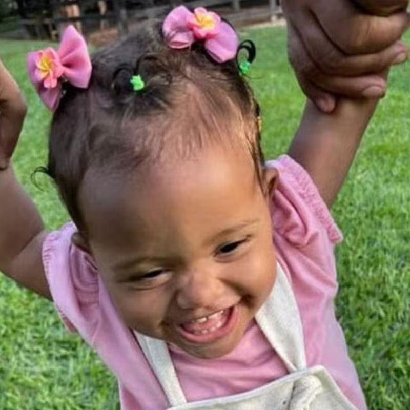 No Rio, bebê morre após ser agredida por padrasto enquanto mãe estava em entrevista de emprego