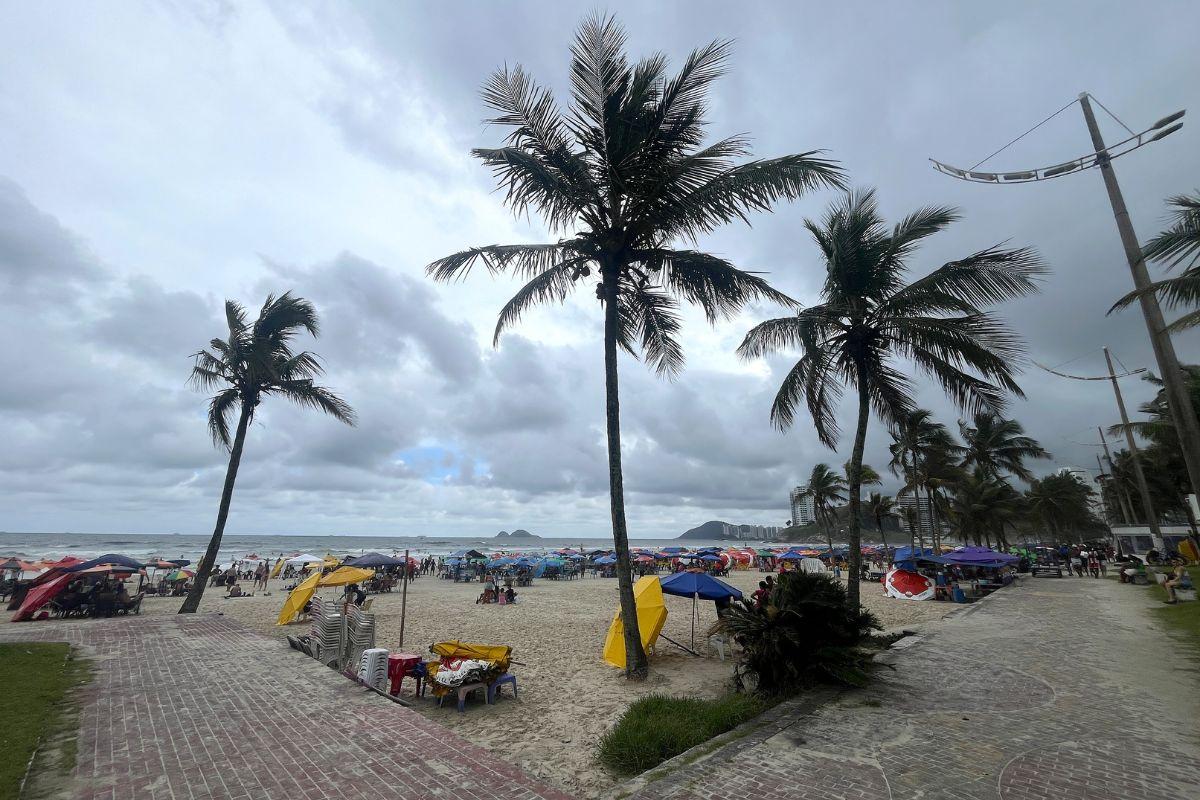 Ocorrências decorrentes de temporais caem 47% em Guarujá na temporada de chuvas 2025/2026