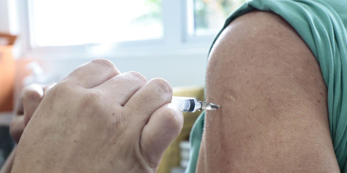 Já se aplicaram 14.550 doses; vacina está disponível nas policlínicas