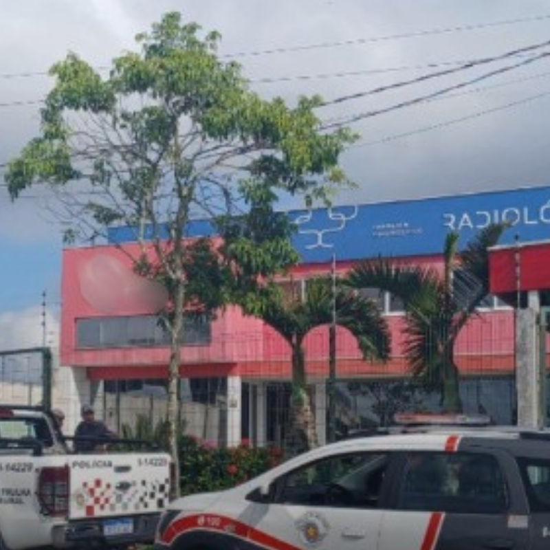 Local teve portas arrombadas